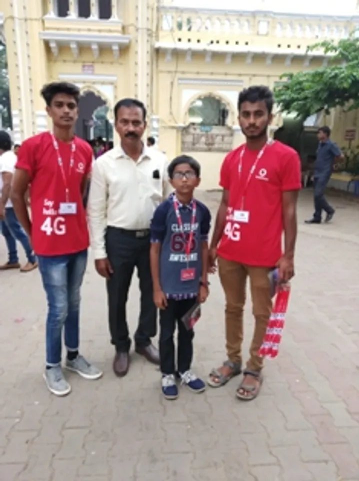 VODAFONE HAPPY CARDS WITH RFID TECHNOLOGY help MYSURU POLICE to track children separated AT MYSURU DASARA