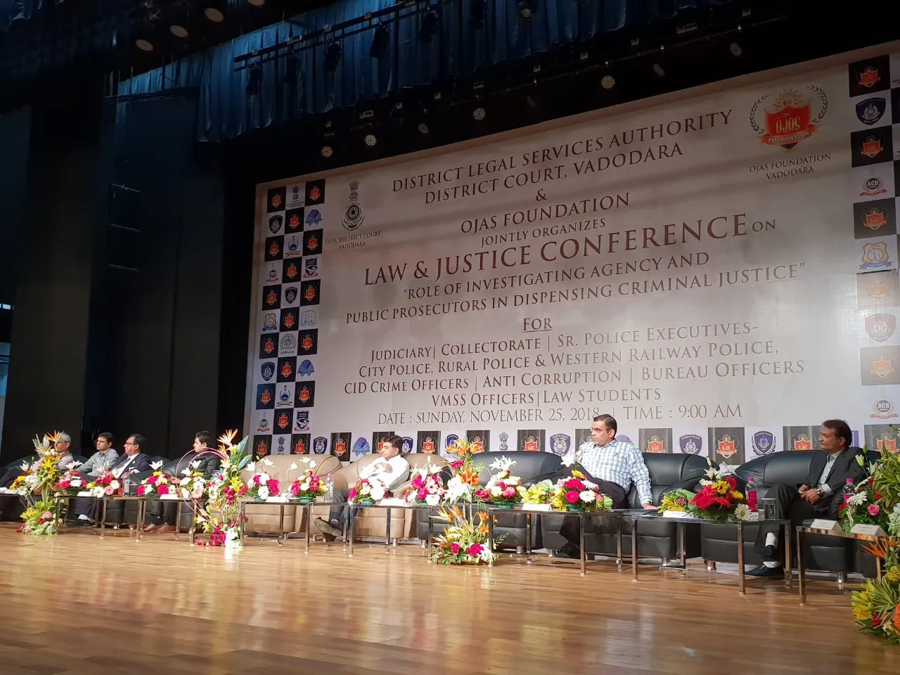 Ojas Foundation, District Legal Services Authority, District Court, Vadodara jointly organizes Law & Justice Conference