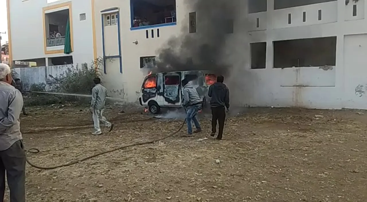 Close shave for students of DD Patel Sharda school in Padra