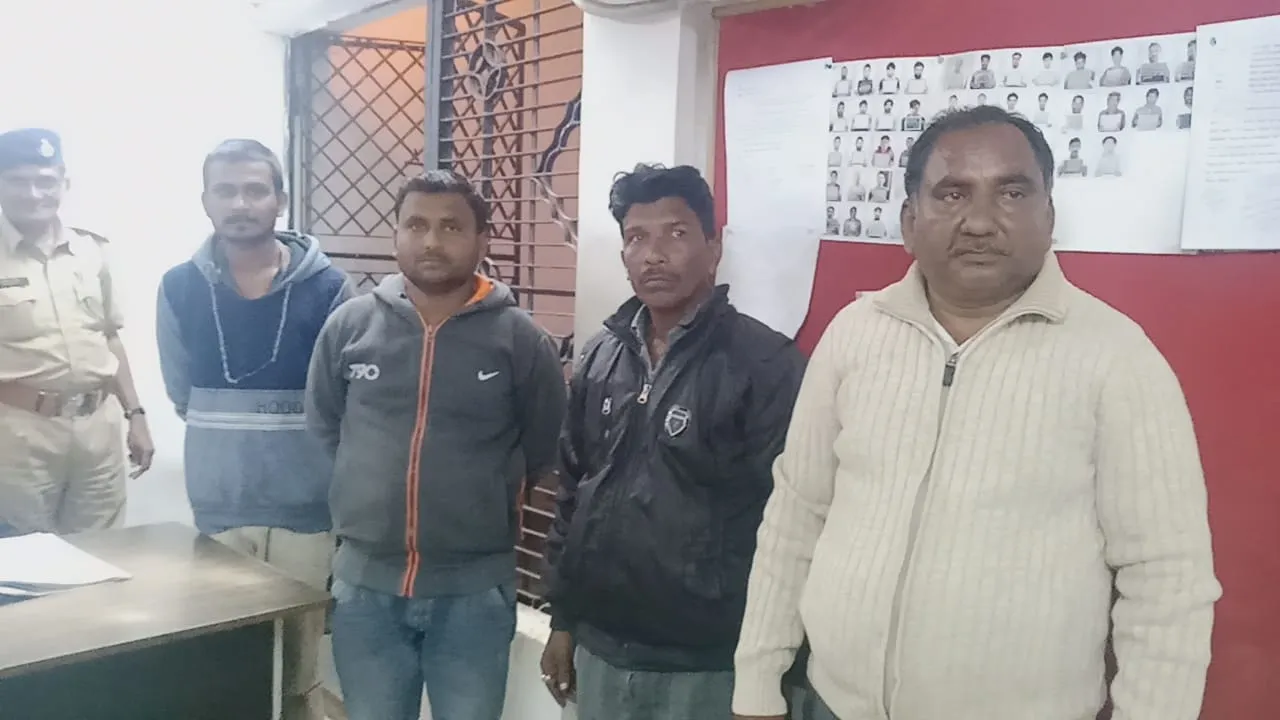 Padra police arrested former Congress Taluka Panchayat President for interfering in the police work