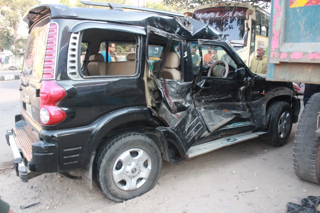 A woman died after dumper knocked the SUV she was travelling