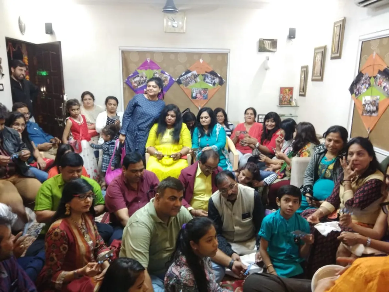 Friends Praja Whatsapp group first get together in Vadodara