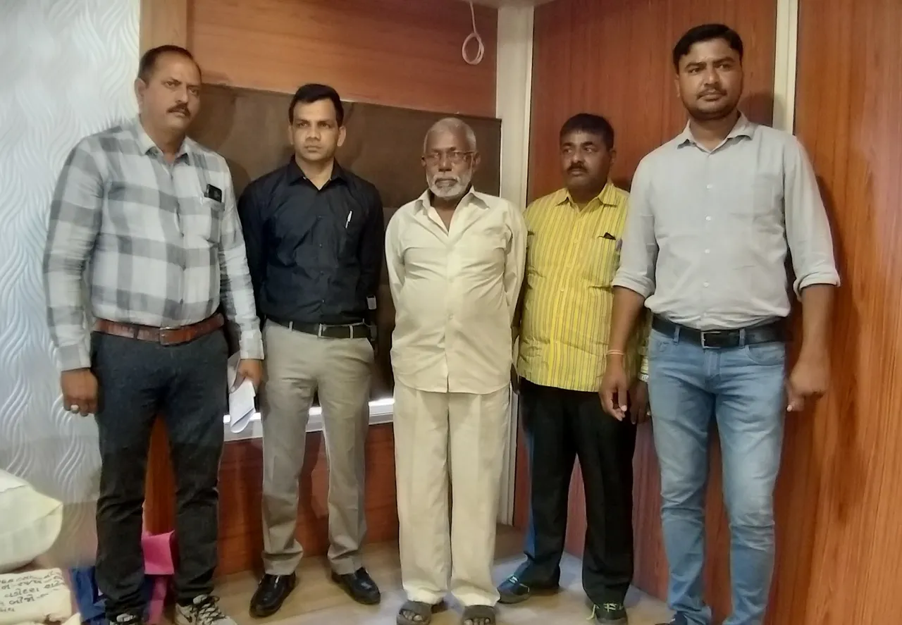Vadodara SOG caught one accused with 1.347kg Ganja