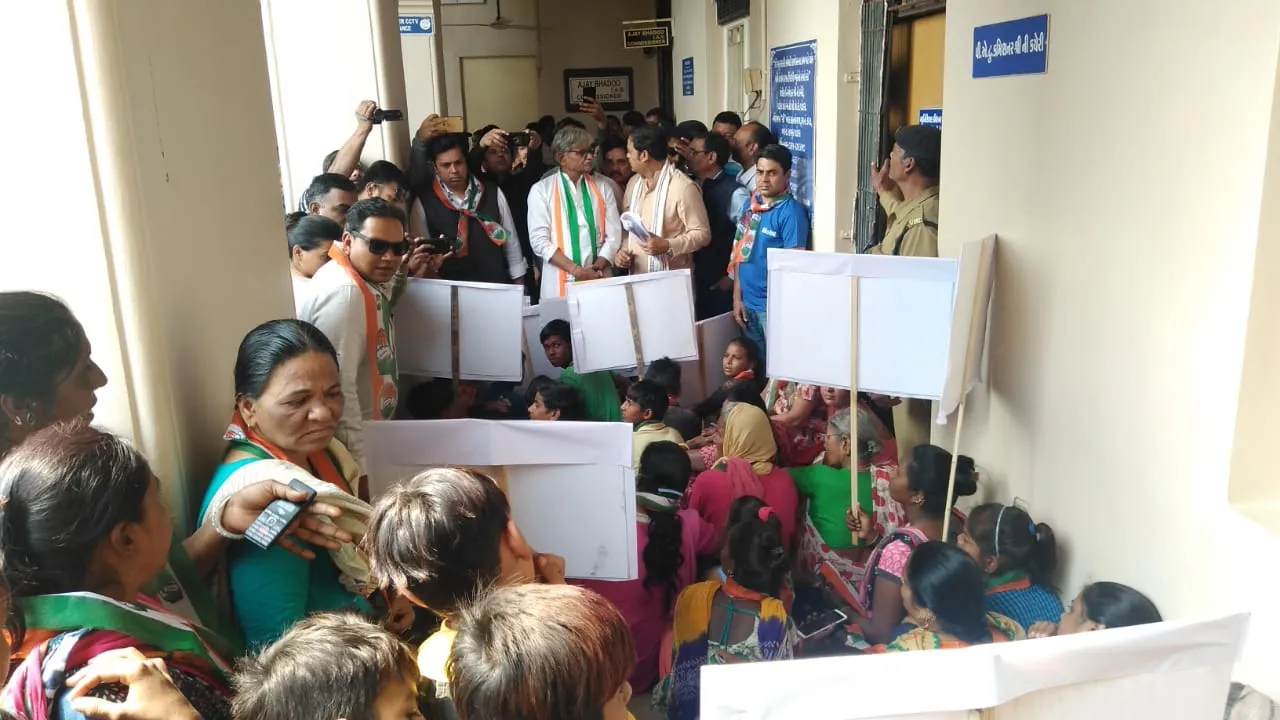 Residents living in JNNURM housing scheme at Maneja demand basic amenities