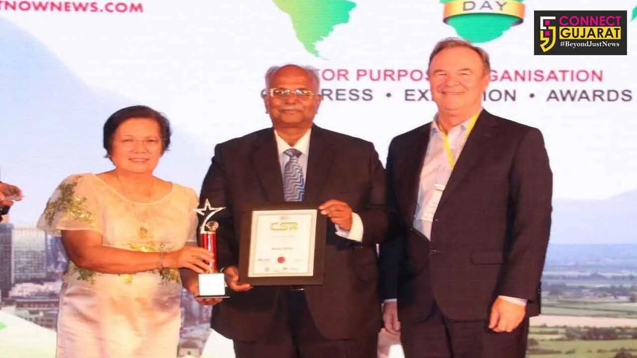 A K GUPTA – GM W.RLY RECEIVES PRESITGIOUS ET NOW ‘CSR LEADERSHIP AWARD’