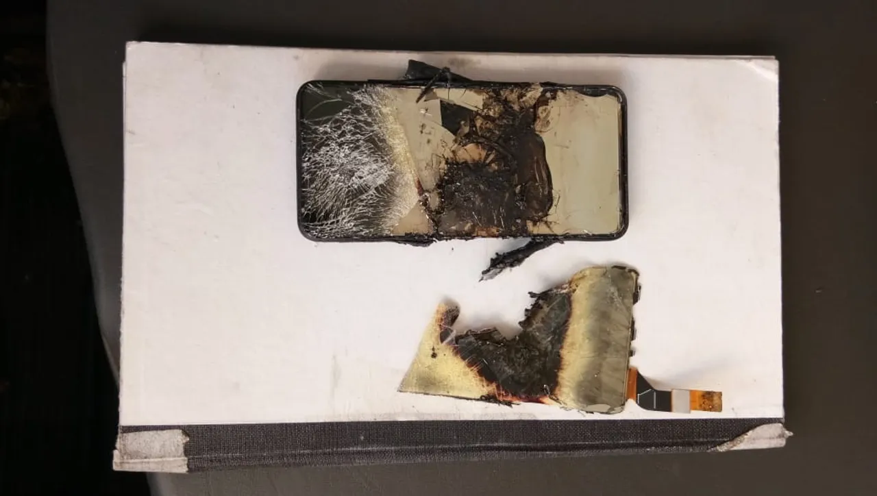 Mobile Phone Blast Reported In Vadodara