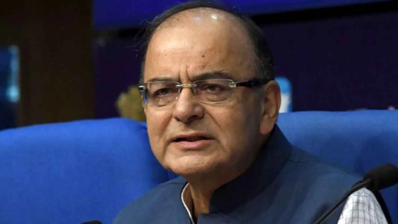 Arun Jaitley attends meeting on Pulwama Attack
