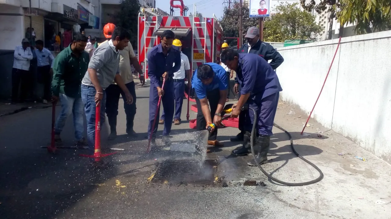 Fire inside manhole in Vadodara