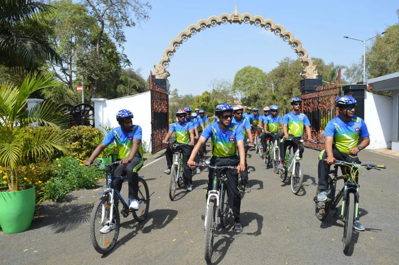 Indian Army conducts cycling cum trekking expedition