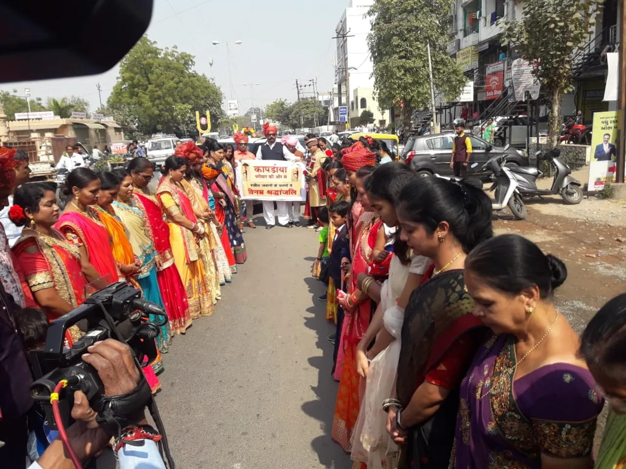 Vadodara paid tribute to brave soldiers lost their lives in Pulwama
