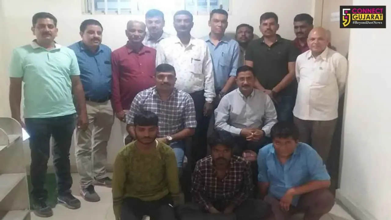 Vadodara police caught a digital gang involved in theft of electronics items with help of Google application
