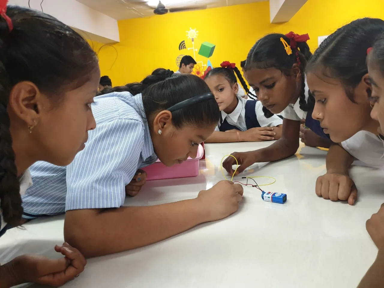 New Era School runs the ATAL Tinkering Lab to make students innovative