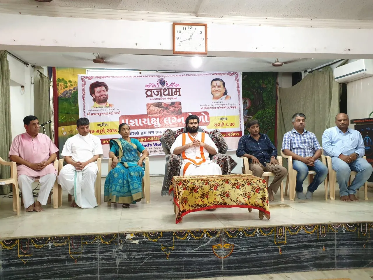 21 blind couples from Mumbai will tie the knot and donate blood for the martyr jawans