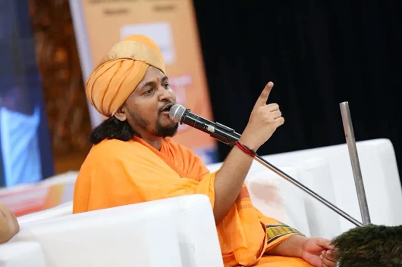 For the first time, a Jain Saint allies with VHP