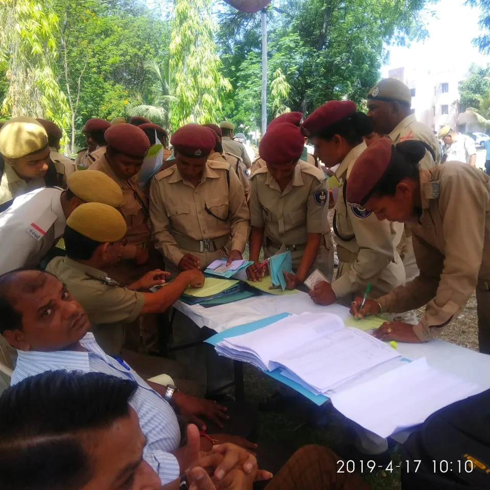 Vadodara police cast their votes through postal ballot