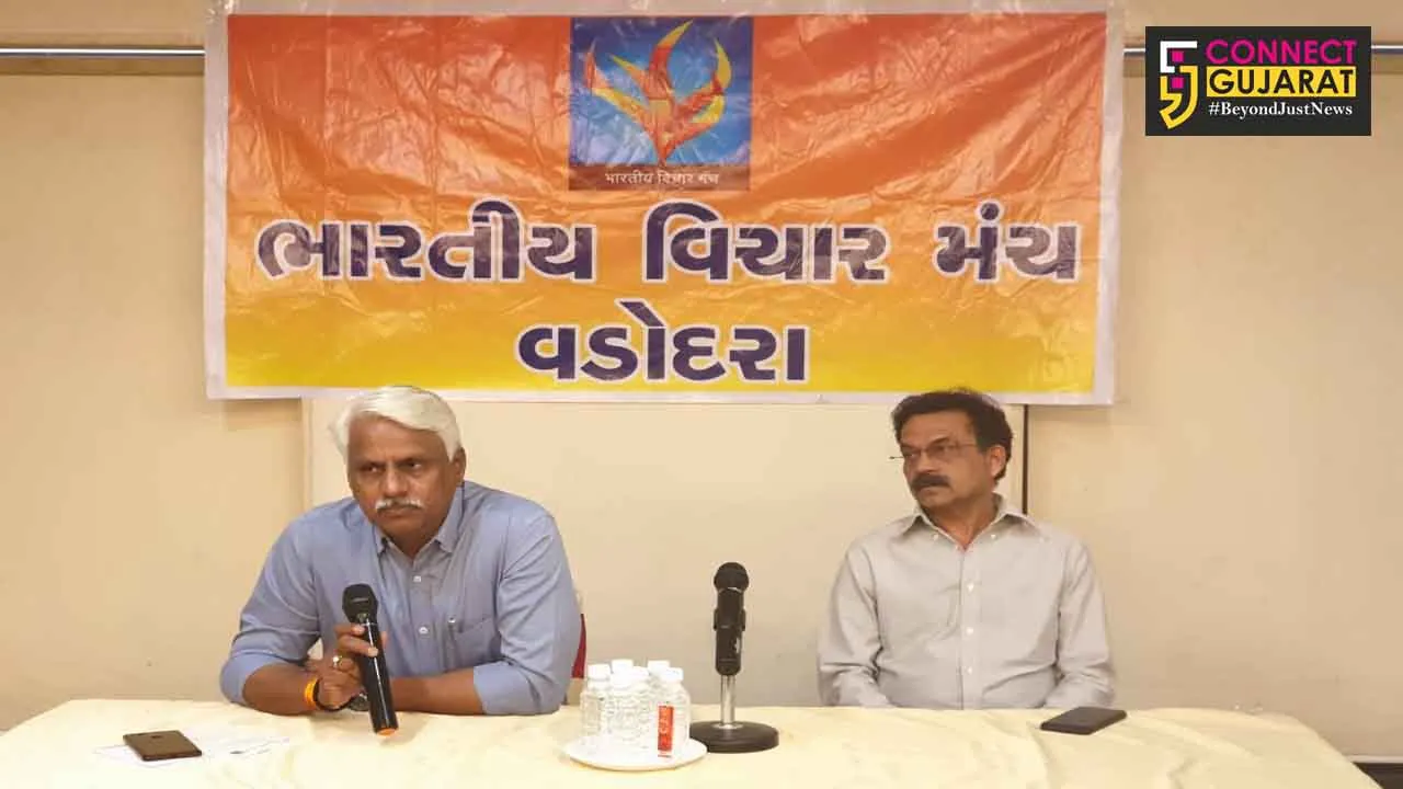 Vadodara: Pushpendra Kulshrestha say Article 35 (A) is the problem in Kashmir