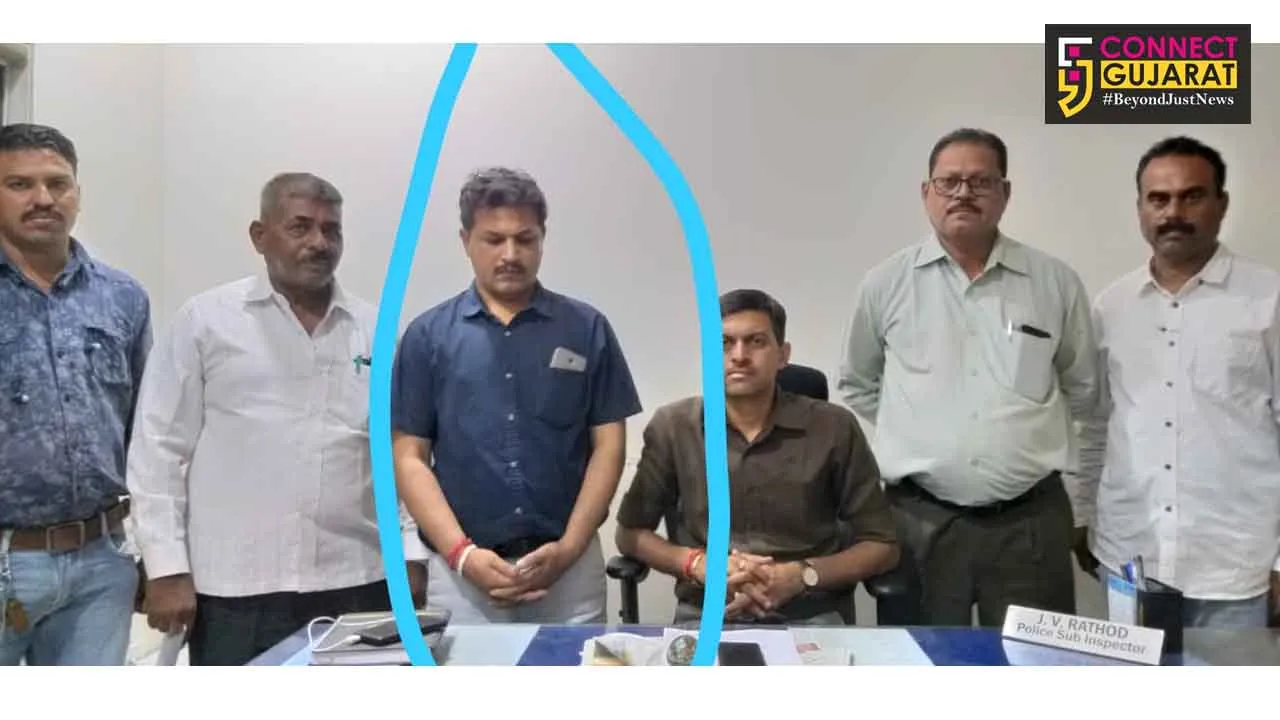 SOG caught bogus doctor running a dental clinic in Vadodara