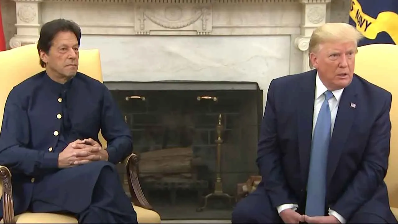 Donald Trump meets Imran Khan, offers to play mediator on Kashmir