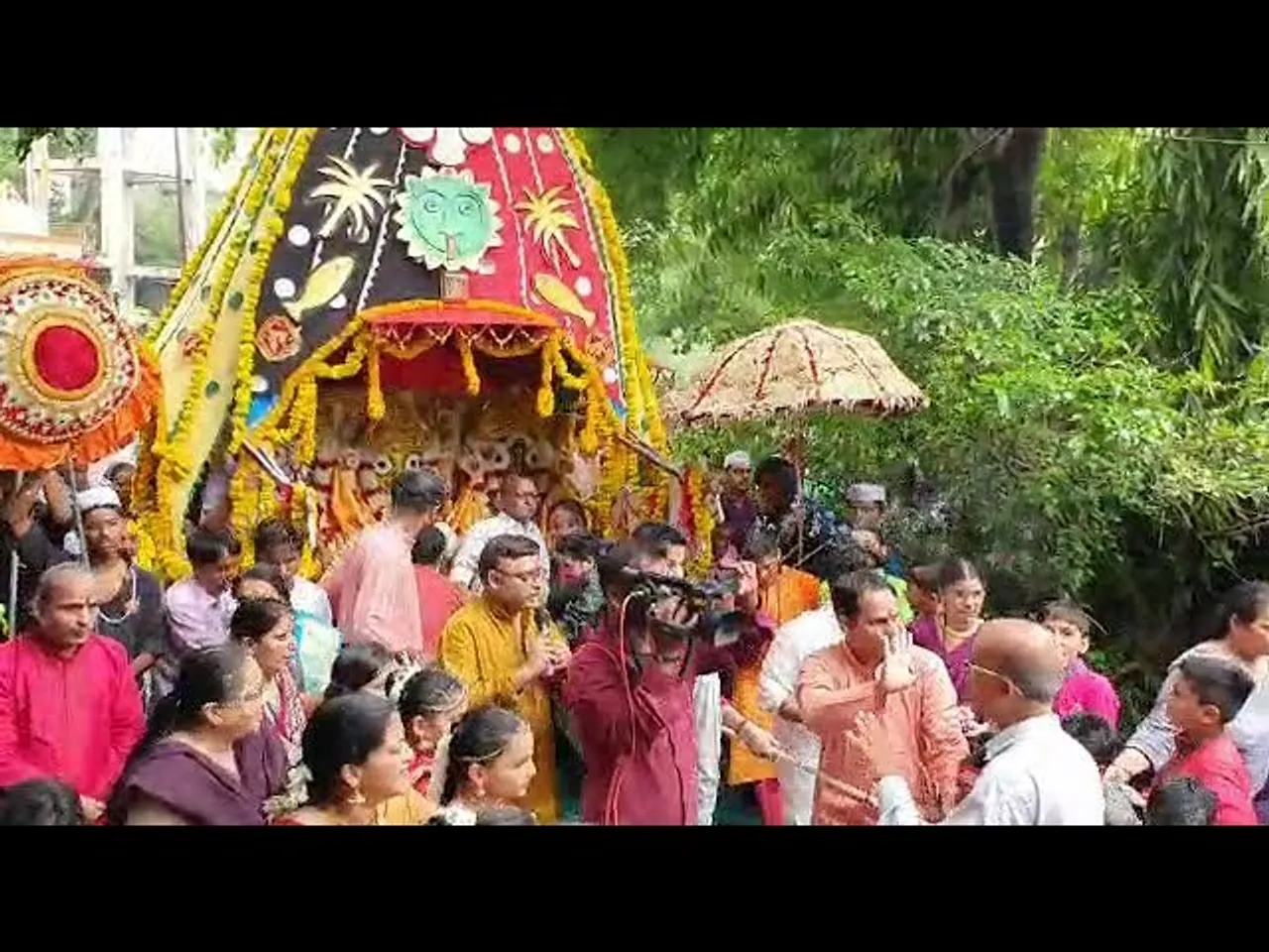 Little Students of Prince Ashokaraje Gaekwad School celebrate Rathyatra