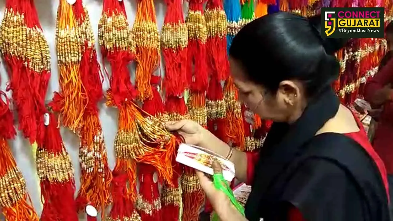 People visiting market to purchase Rakhis