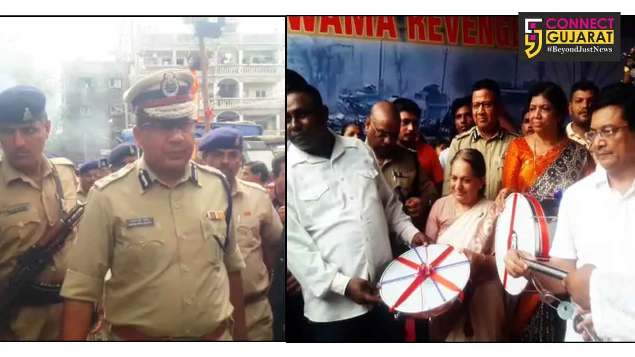 Vadodara police gifted Dhol, Tasha and Lezim to organisers of Juni Gadi Ganesh mandal