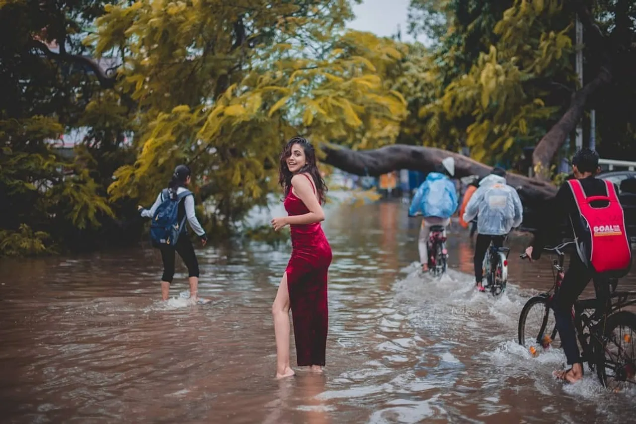 Model got trolled for the photo shoot during Bihar’s flood like conditions