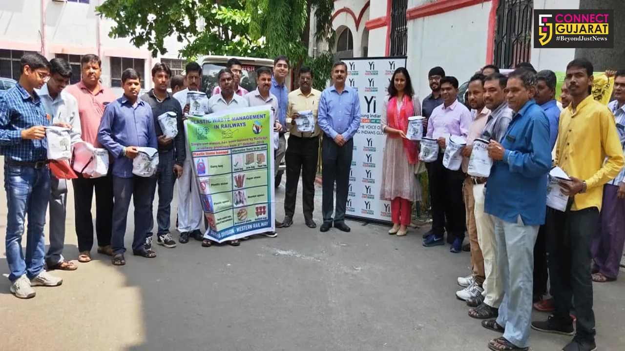 Vadodara DRM distributed car bin to staff car drivers