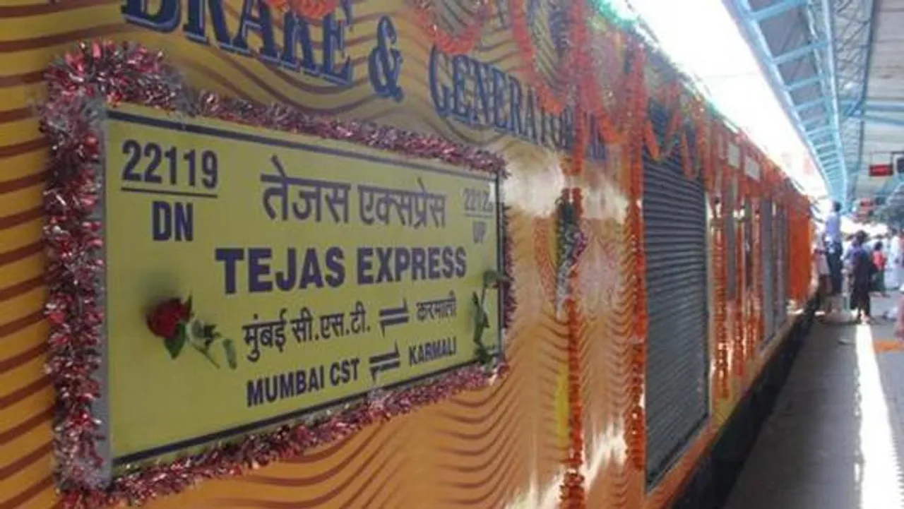 India’s first private train : Delhi-Lucknow Tejas Express