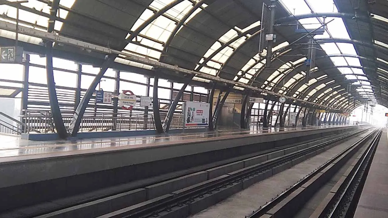 40-year-old man commits suicide by jumping before train at Delhi's Adarsh Nagar Metro station.