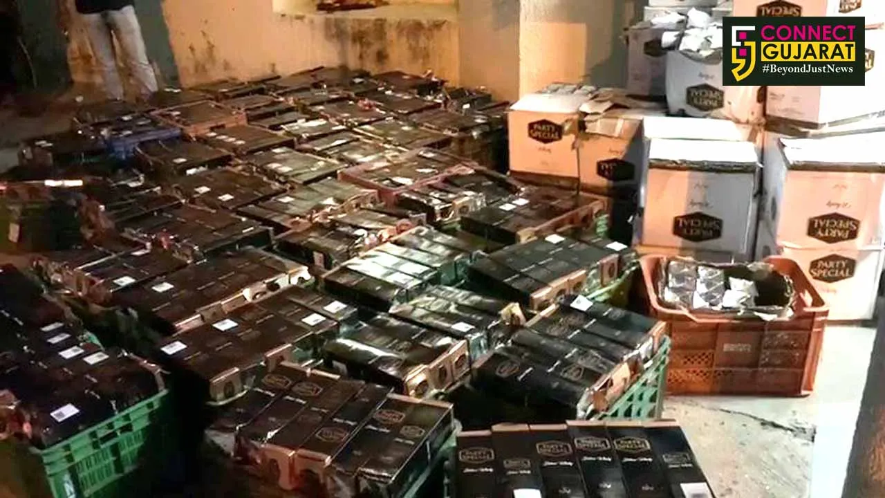 State vigilance team caught IMFL from a fruit and vegetables carrying truck