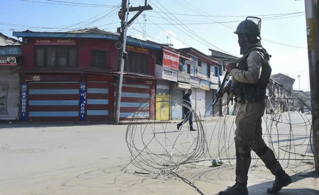 2 Drivers killed by terrorists in South Kashmir District of Shopian