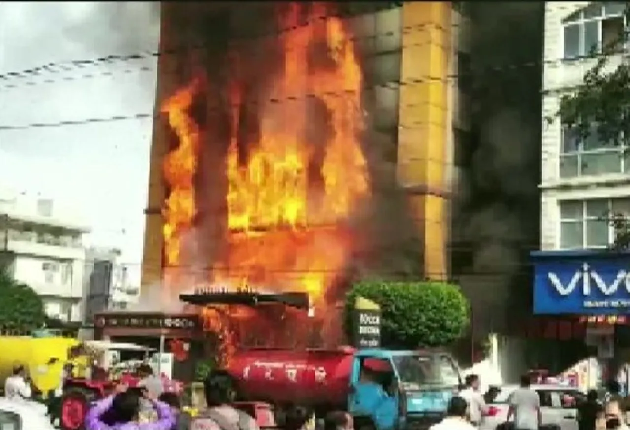 Massive fire breaks out in 5-storey hotel in Indore, several feared to be trapped
