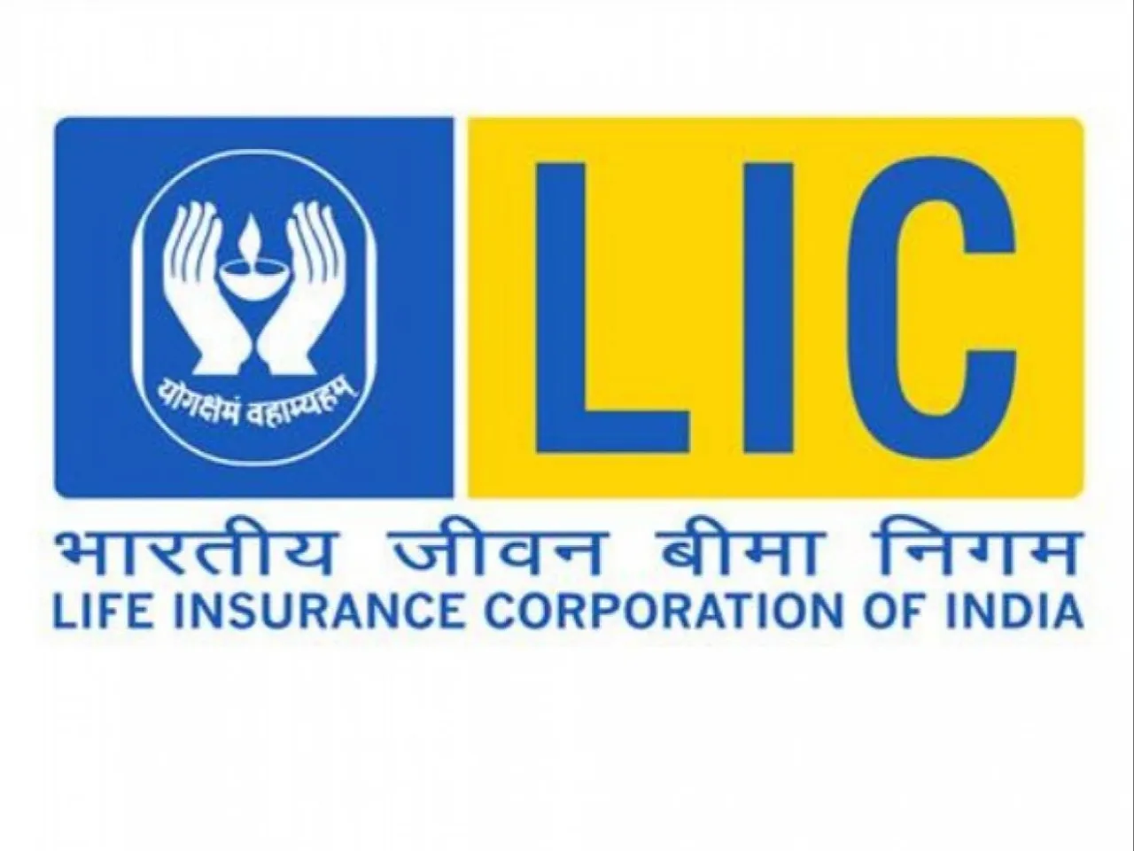 What are the advantages of Investing in LIC of India?