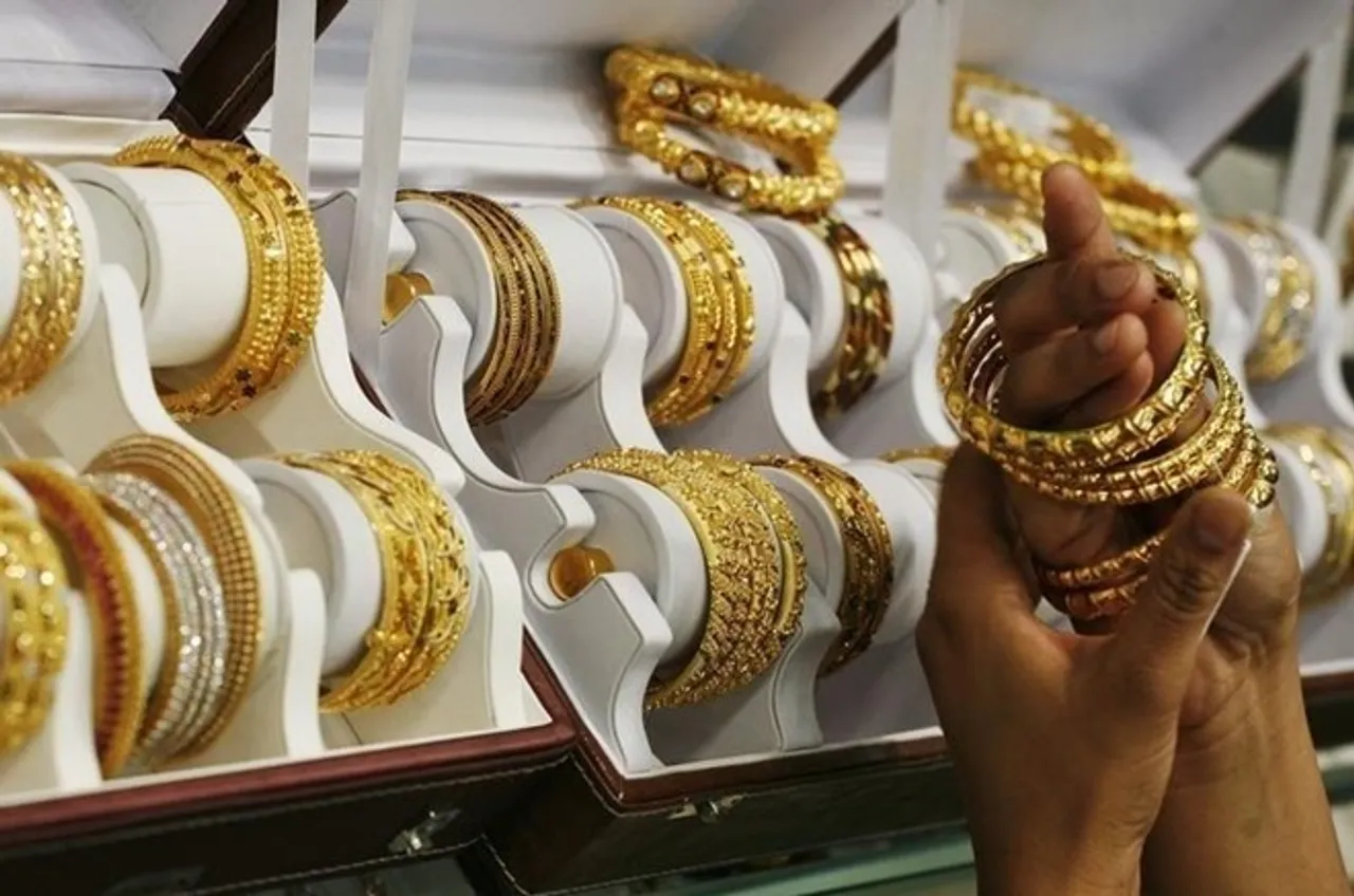 Jewellers see no sparkle in sales this Dhanteras