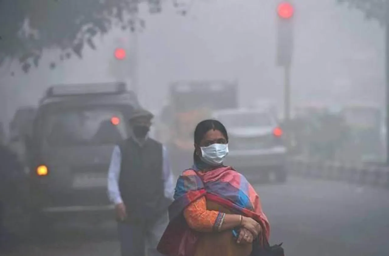 Delhi air quality continues to improve, AQI drops to 218