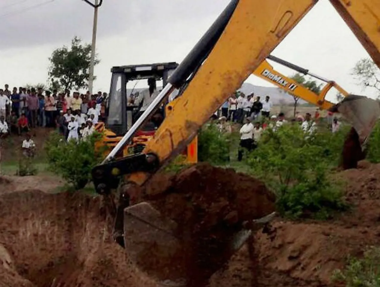 Haryana: 5-yr-old girl dies after falling into 50-feet deep borewell