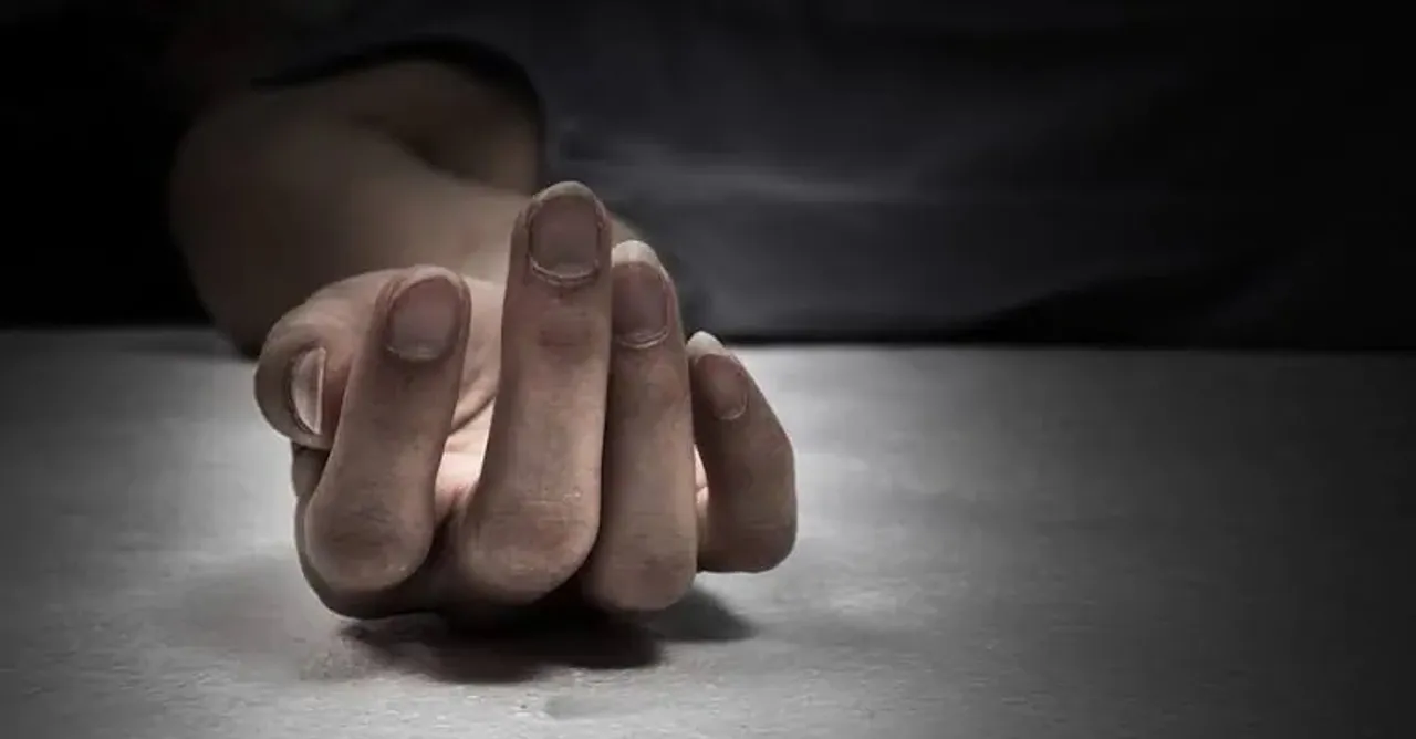 Cops: 62-yr-old Delhi doctor shoots woman dead over affair, then shoots himself