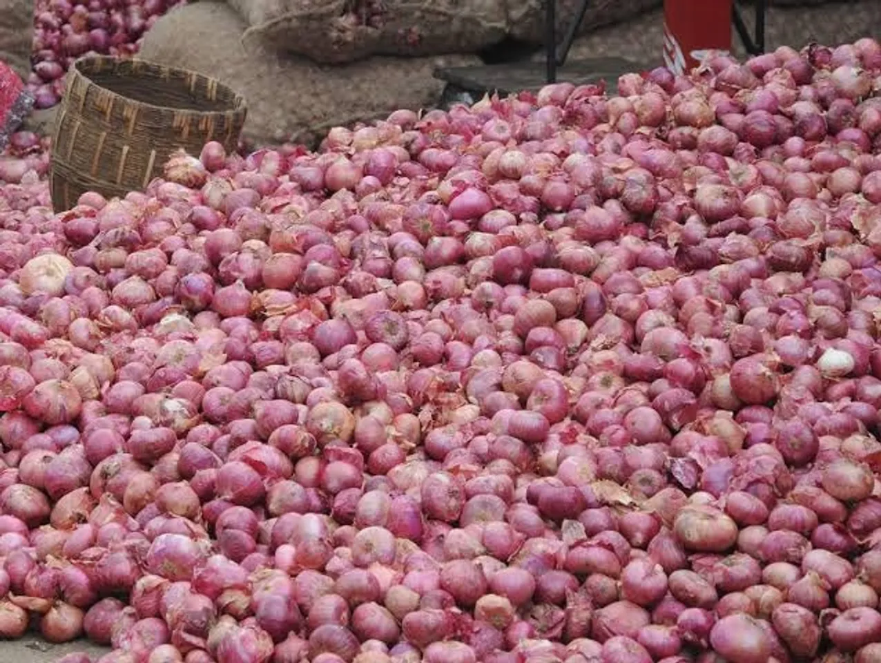 Onion brings cheers to debt-ridden Karnataka farmer, makes him crorepati