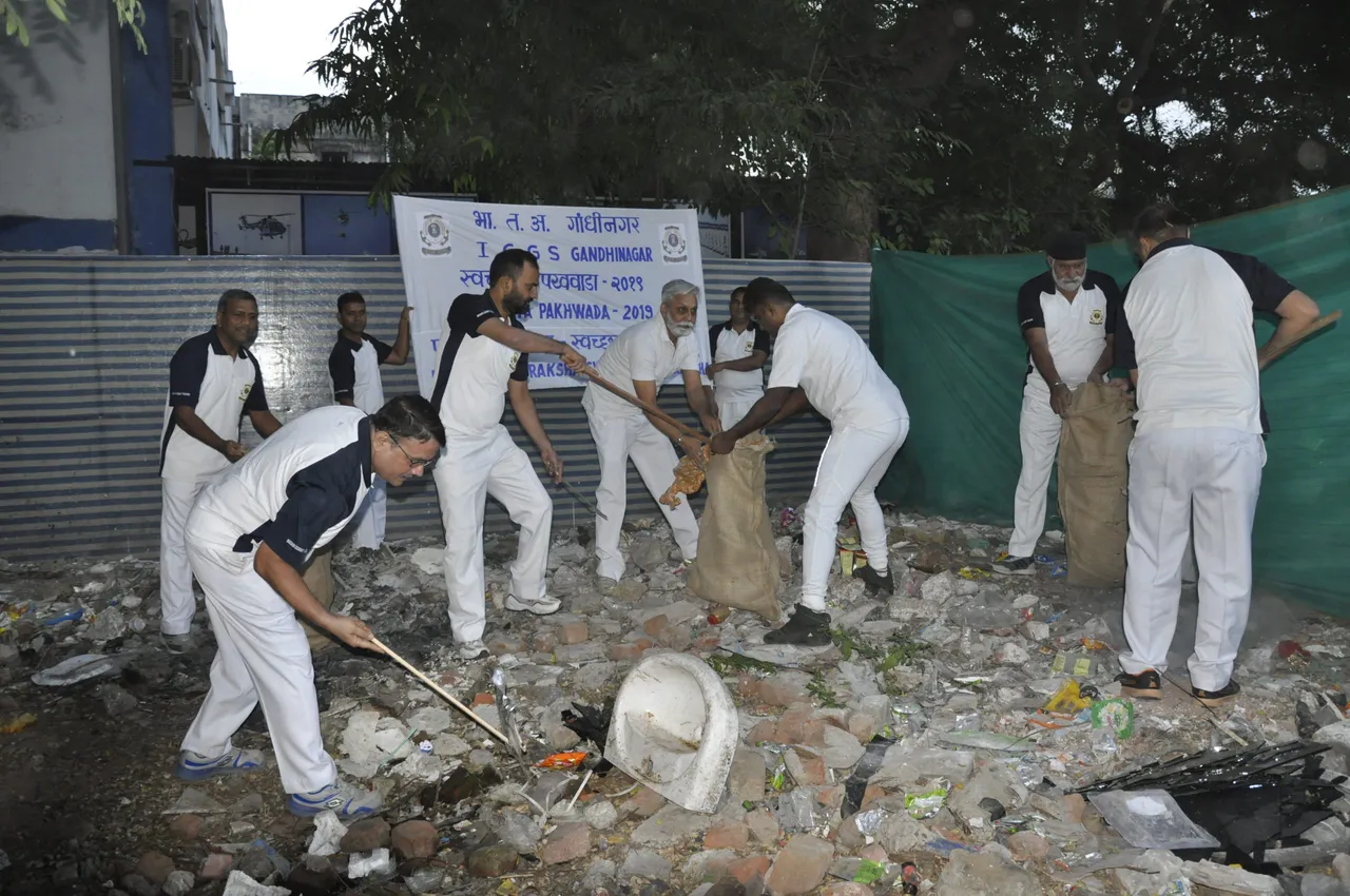 Plogging event during Swachhta pakhwada at headquarters Coast Guard region