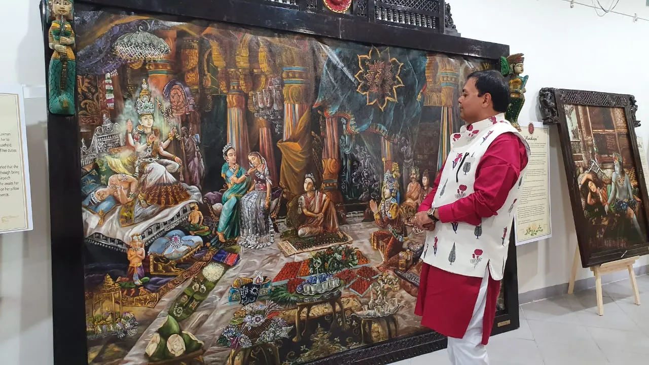 The journey of life on canvas by artist Dr. Ravidarshanji in Vadodara