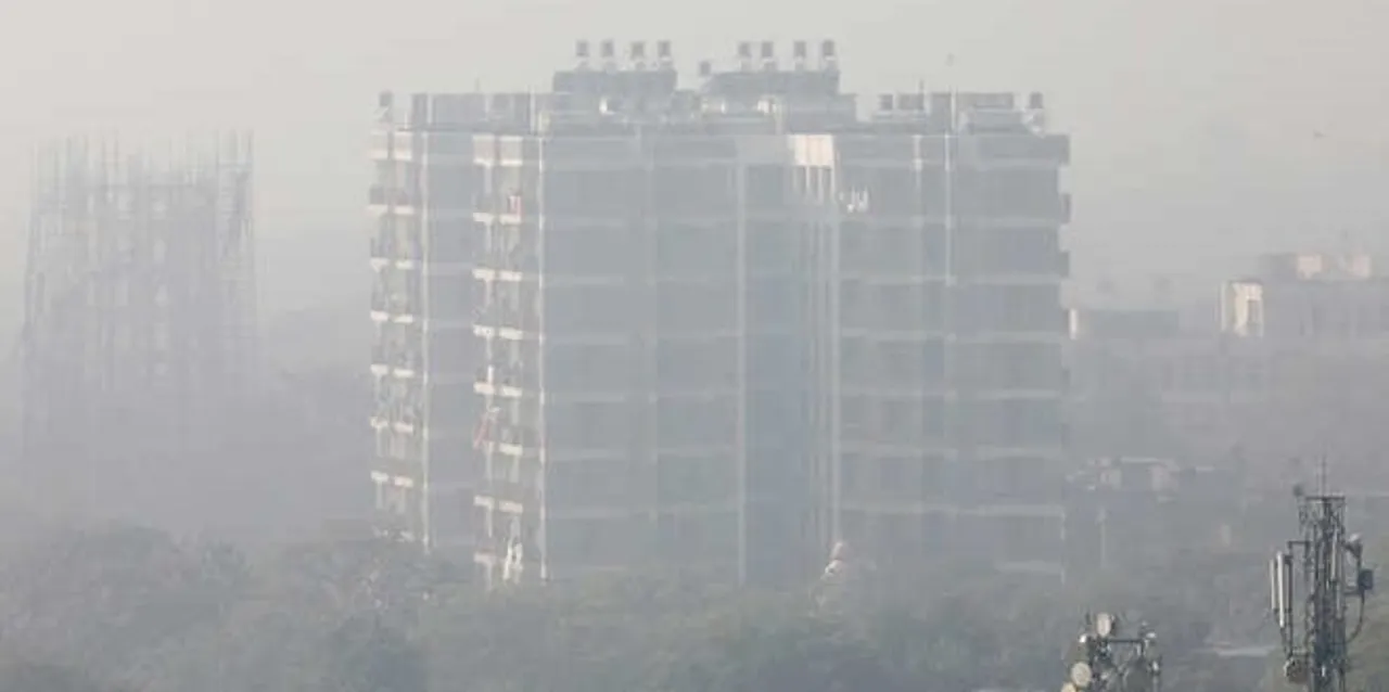 Fog and cold creates hindrance in normal life across North India