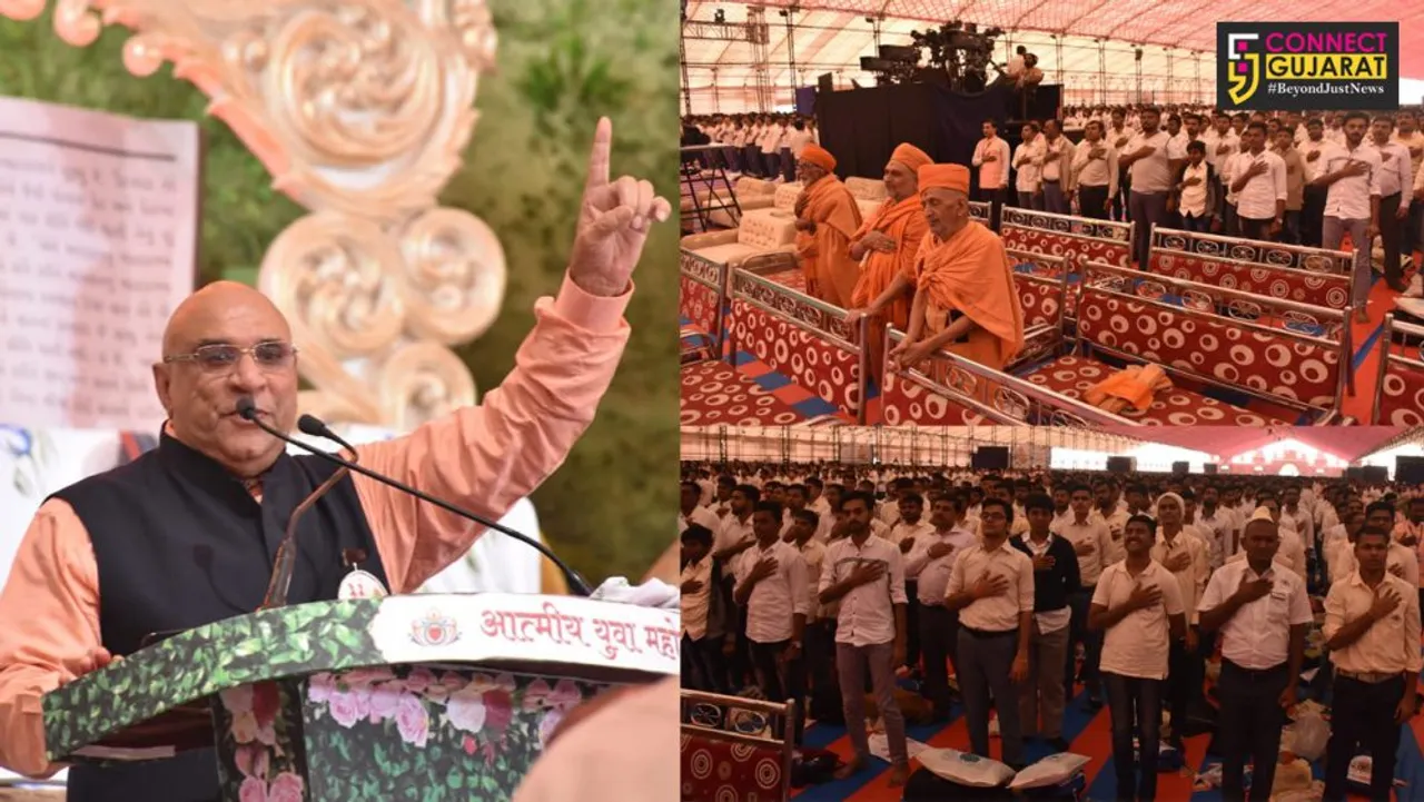 1.25lac Youth Take Pledge to Create Plastic Waste Free India at Atmiya Yuva Mahotsav