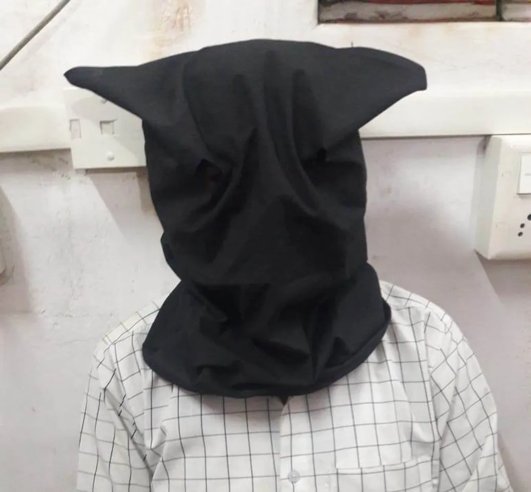 Vadodara Raopura police arrested a duplicate doctor for cheating a girl in the name of curing paralysis