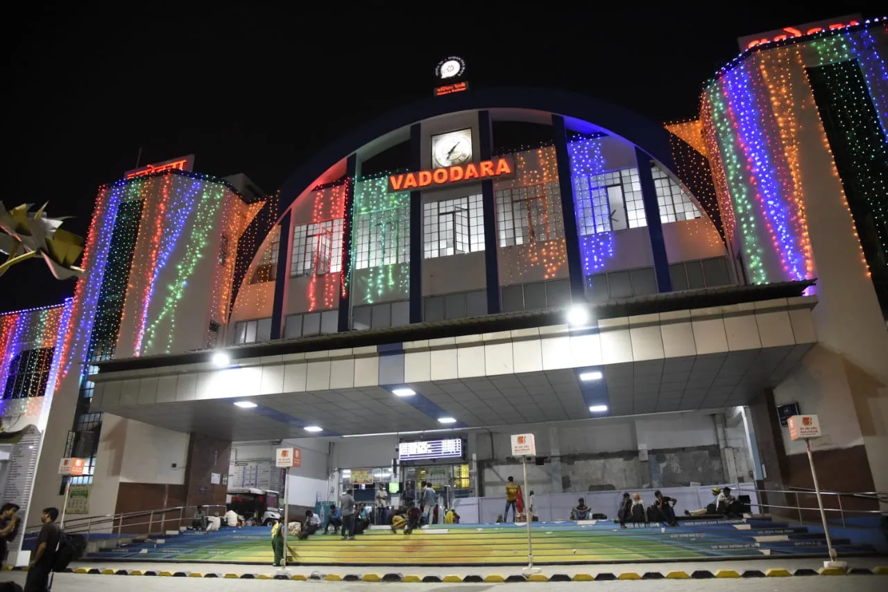 Vadodara division awarded Non fare revenue contract to Jugnoo under NINFRIS
