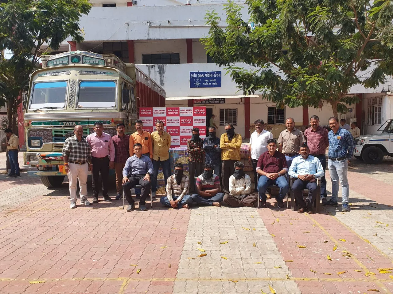 Vadodara police arrested the Tadpatri gang for their involvement in attacking the police and robbed the trailer