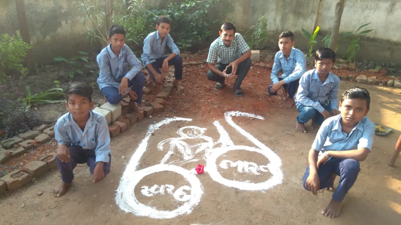 Ek Bharat Sreshth Bharat implemented in Bhadarwa CRC