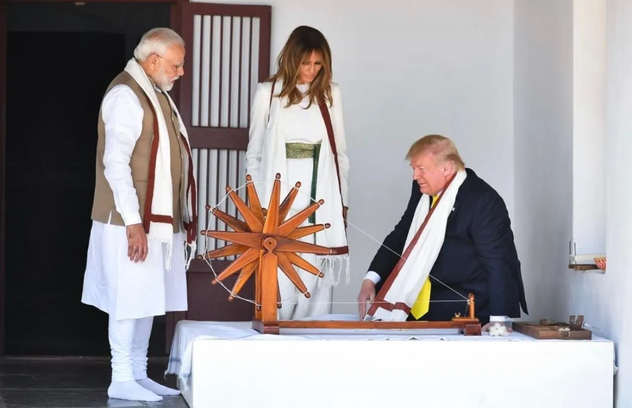 Trump, Modi wrap up Sabarmati Ashram visit, enroute Motera stadium