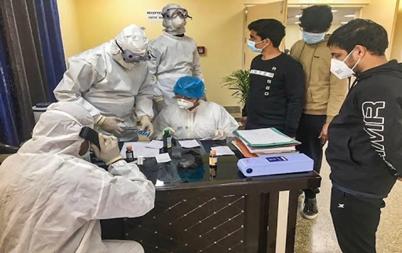 Govt reviews preparedness at highest level to manage Novel Corona Virus in country