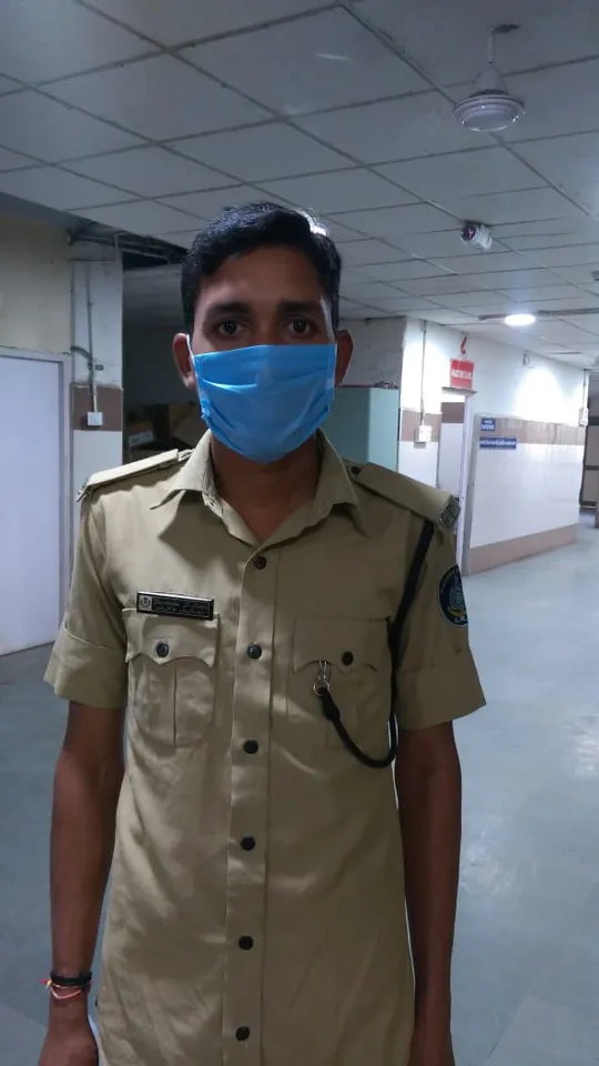 Antisocial elements attacked two police jawans near Panigate in Vadodara