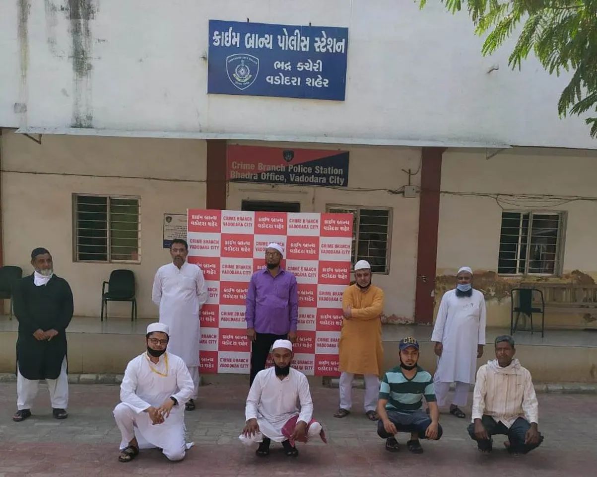 Vadodara crime branch arrested nine gathered to offer namaz
